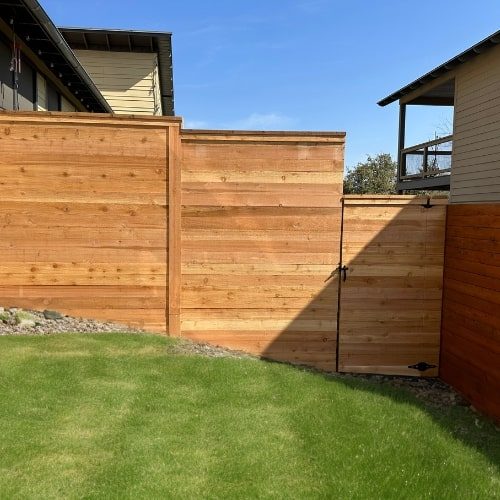 fence-staining-in-round-rock