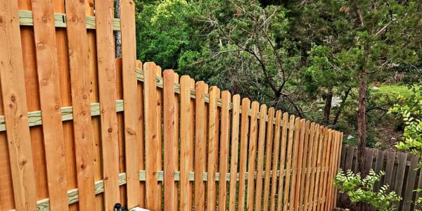 fence-staining-round-rock